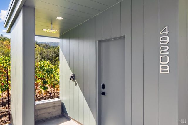 4920 Warm Springs Rd, Glen Ellen, CA 95442