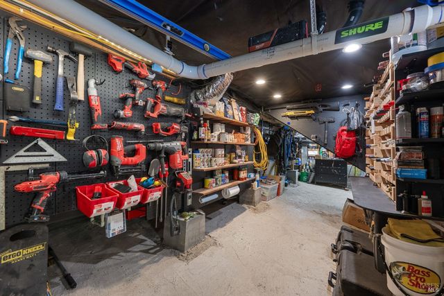 4920 Warm Springs Rd, Glen Ellen, CA 95442