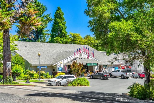 4920 Warm Springs Rd, Glen Ellen, CA 95442