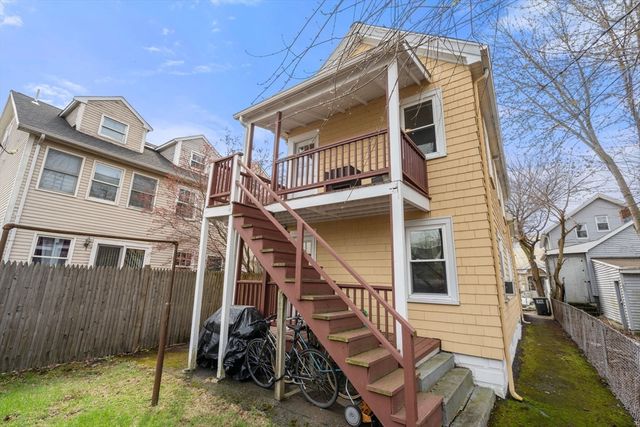 34 R Clyde, Somerville, MA 02145
