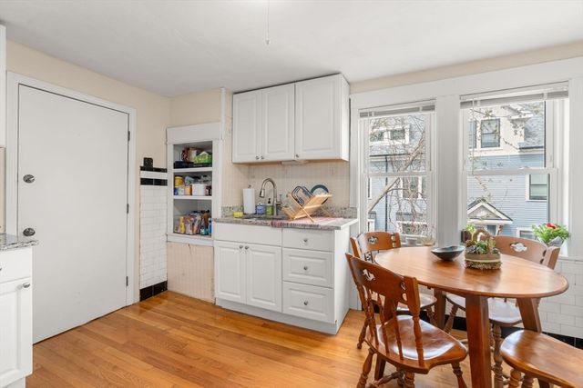 34 R Clyde, Somerville, MA 02145