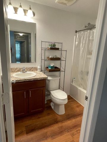 5565 NW Pine Trail Circle, Port St. Lucie, FL 34983