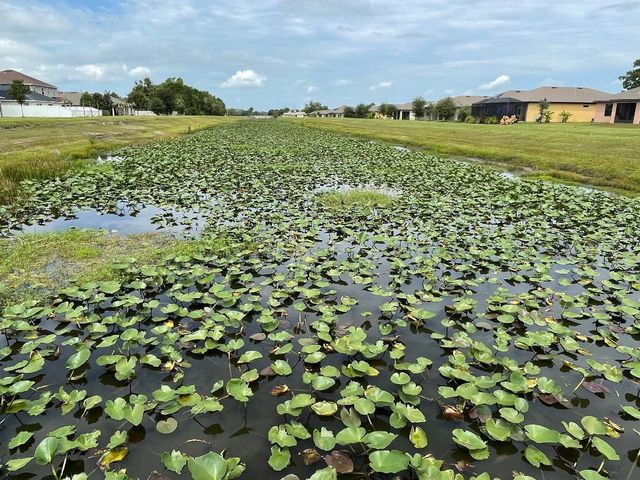 5565 NW Pine Trail Circle, Port St. Lucie, FL 34983