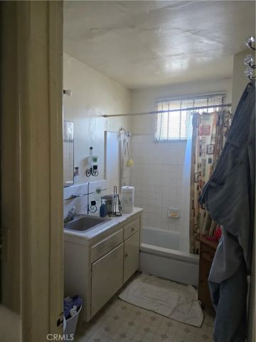 4017 Gelber Place, Los Angeles, CA 90008