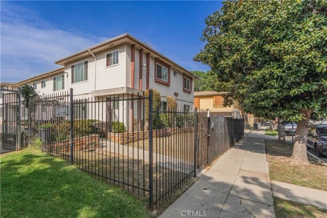 4017 Gelber Place, Los Angeles, CA 90008