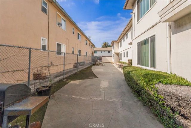 4017 Gelber Place, Los Angeles, CA 90008