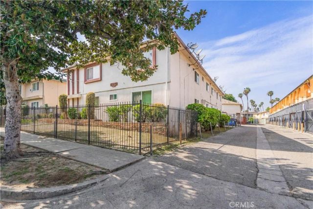 4017 Gelber Place, Los Angeles, CA 90008