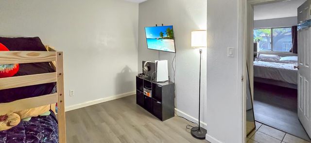 1904 Tours Dr, Stockton, CA 95210