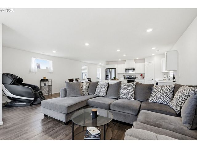 2018 Nw 14TH Way, Battle Ground, WA 98604