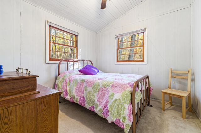 335 WILDWOOD LN, Shenandoah, VA 22849