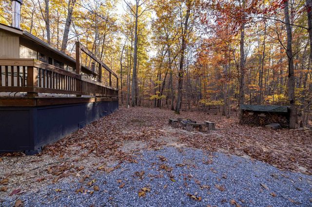 335 WILDWOOD LN, Shenandoah, VA 22849