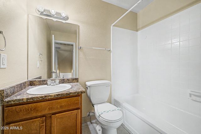 2415 W GREENWAY Road 3, Phoenix, AZ 85023