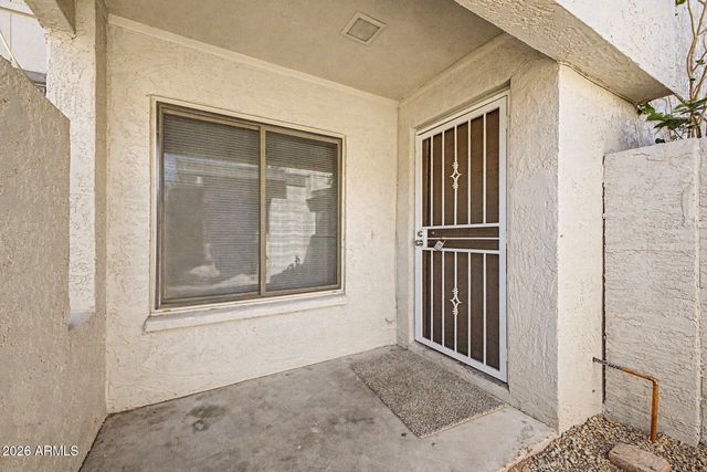 2415 W GREENWAY Road 3, Phoenix, AZ 85023