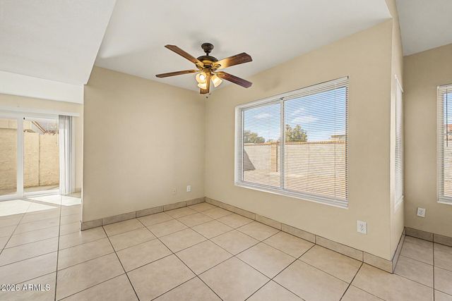 2415 W GREENWAY Road 3, Phoenix, AZ 85023