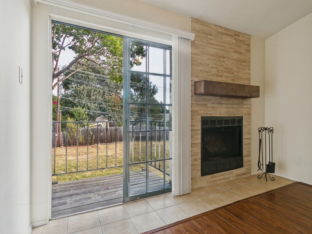 358 W Harwood Road G, Hurst, TX 76054 — photo 3