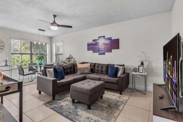 10680 SW 155th Pl 1405, Miami, FL 33196