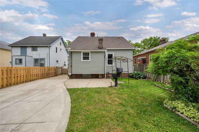3326 Lincoln Avenue, Parma, OH 44134