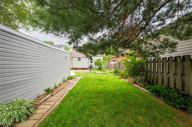 3326 Lincoln Avenue, Parma, OH 44134