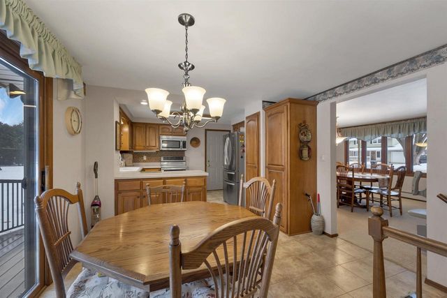 1281 VALLEY VIEW ROAD, Green Bay, WI 54304