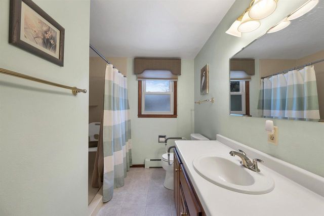 1281 VALLEY VIEW ROAD, Green Bay, WI 54304