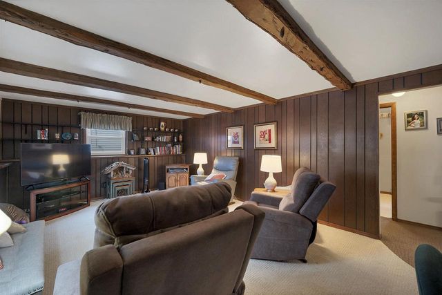 1281 VALLEY VIEW ROAD, Green Bay, WI 54304