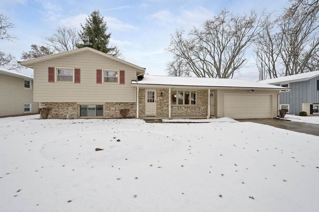 1281 VALLEY VIEW ROAD, Green Bay, WI 54304