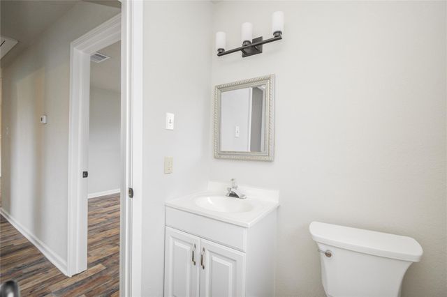 1602 N Avenue N, Freeport, TX 77541