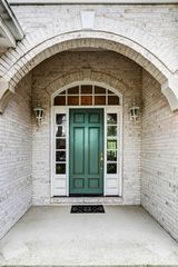 812 Stratford Court, Frankfort, IL 60423