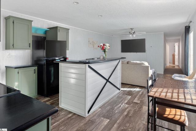 862 N Old Mill Road, Easley, SC 29640