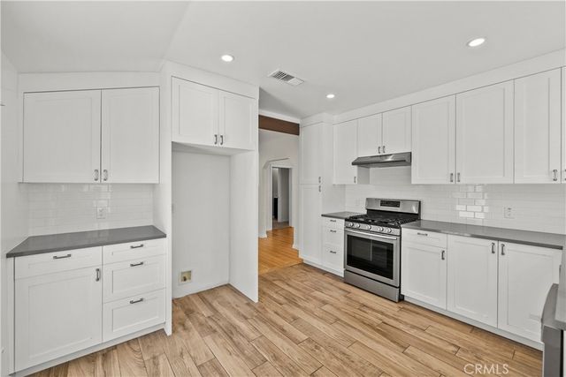 1021 N Pass, Burbank, CA 91505