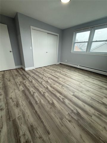 60 Esten Avenue 4, Pawtucket, RI 02860