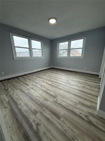 60 Esten Avenue 4, Pawtucket, RI 02860