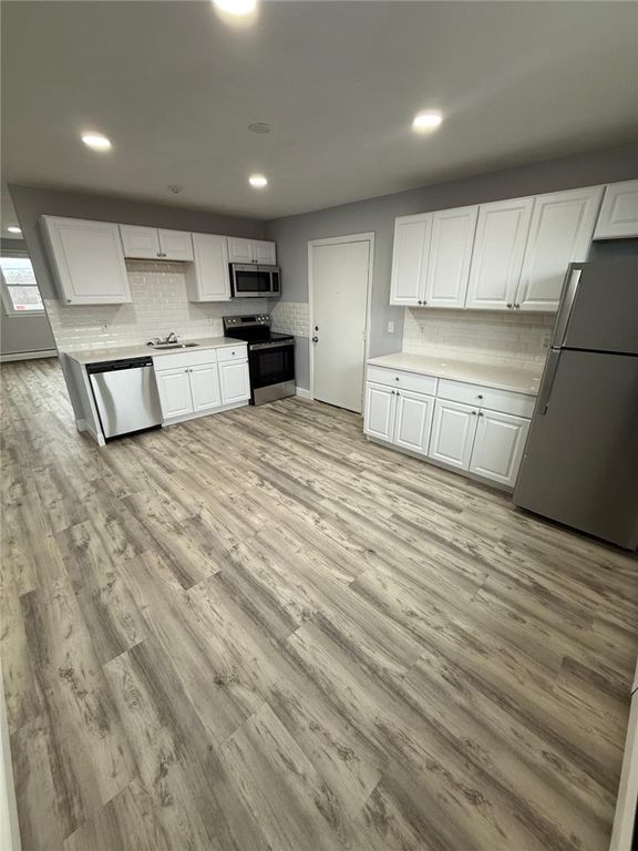 60 Esten Avenue 4, Pawtucket, RI 02860