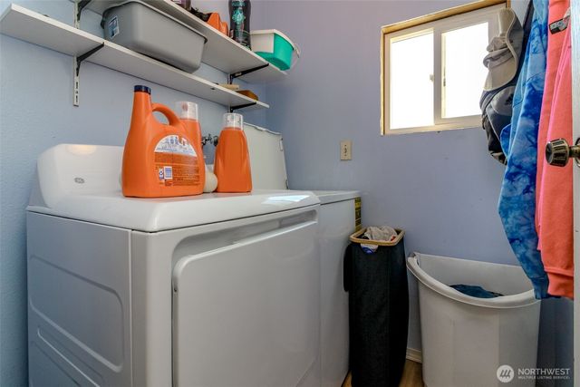 3214 45th Avenue NE, Tacoma, WA 98422