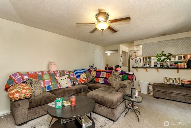 3214 45th Avenue NE, Tacoma, WA 98422