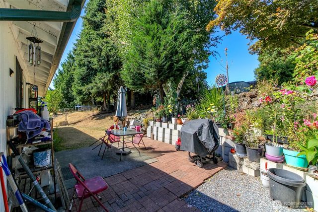 3214 45th Avenue NE, Tacoma, WA 98422