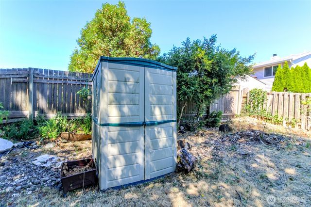 3214 45th Avenue NE, Tacoma, WA 98422
