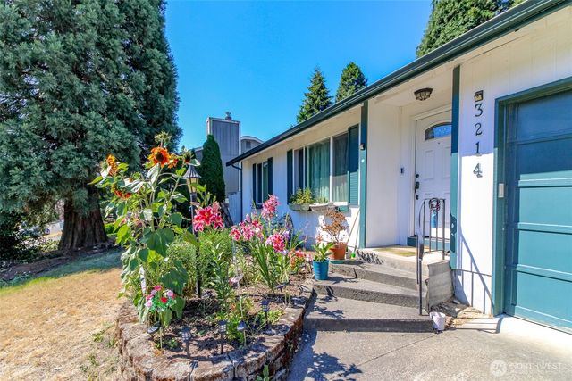 3214 45th Avenue NE, Tacoma, WA 98422