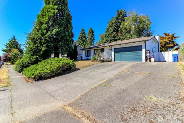3214 45th Avenue NE, Tacoma, WA 98422