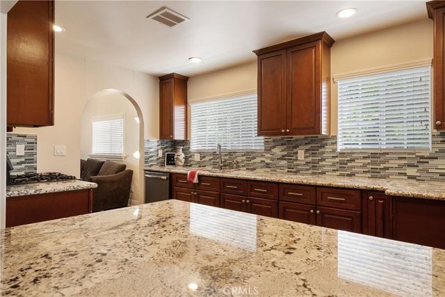 5330 Huntington S, Los Angeles, CA 90032