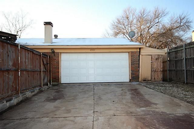 2921 Collins Boulevard, Garland, TX 75044