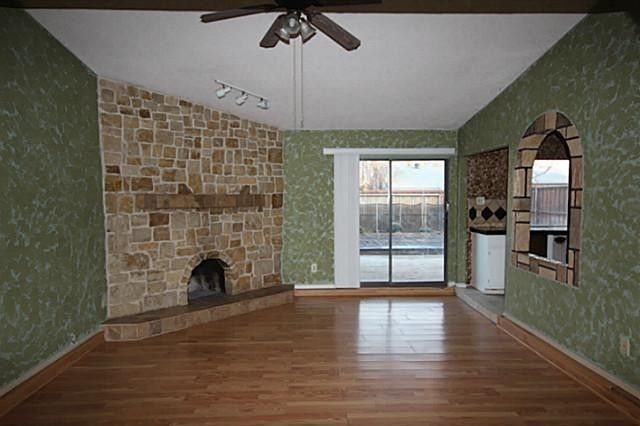 2921 Collins Boulevard, Garland, TX 75044