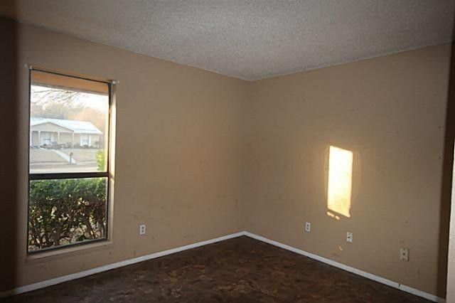 2921 Collins Boulevard, Garland, TX 75044