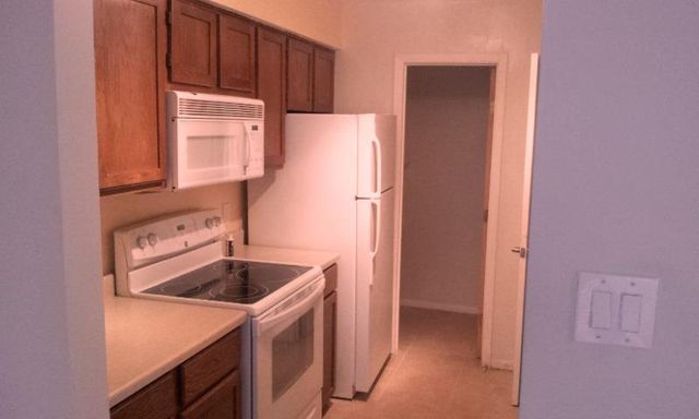 8807 Schick RD D, Austin, TX 78729