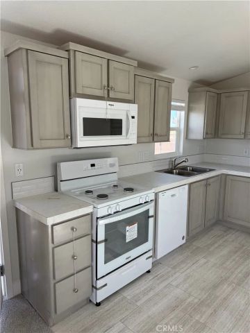 35475 National Trails 27, Daggett, CA 92327
