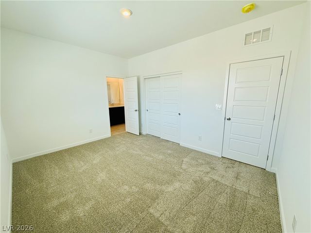 8388 Caldera Hills Avenue, Las Vegas, NV 89147