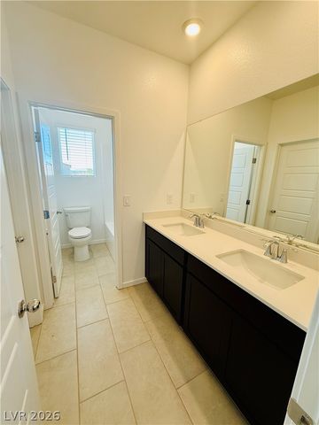 8388 Caldera Hills Avenue, Las Vegas, NV 89147