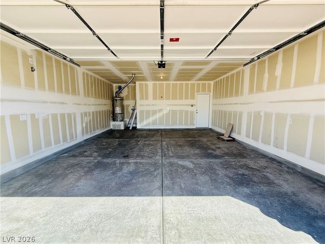 8388 Caldera Hills Avenue, Las Vegas, NV 89147