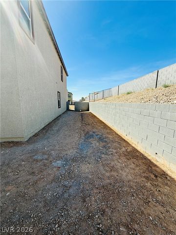 8388 Caldera Hills Avenue, Las Vegas, NV 89147