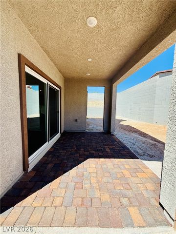 8388 Caldera Hills Avenue, Las Vegas, NV 89147